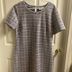 LOFT Gray and White Sheath Dress Short Sleeve Crew Neck